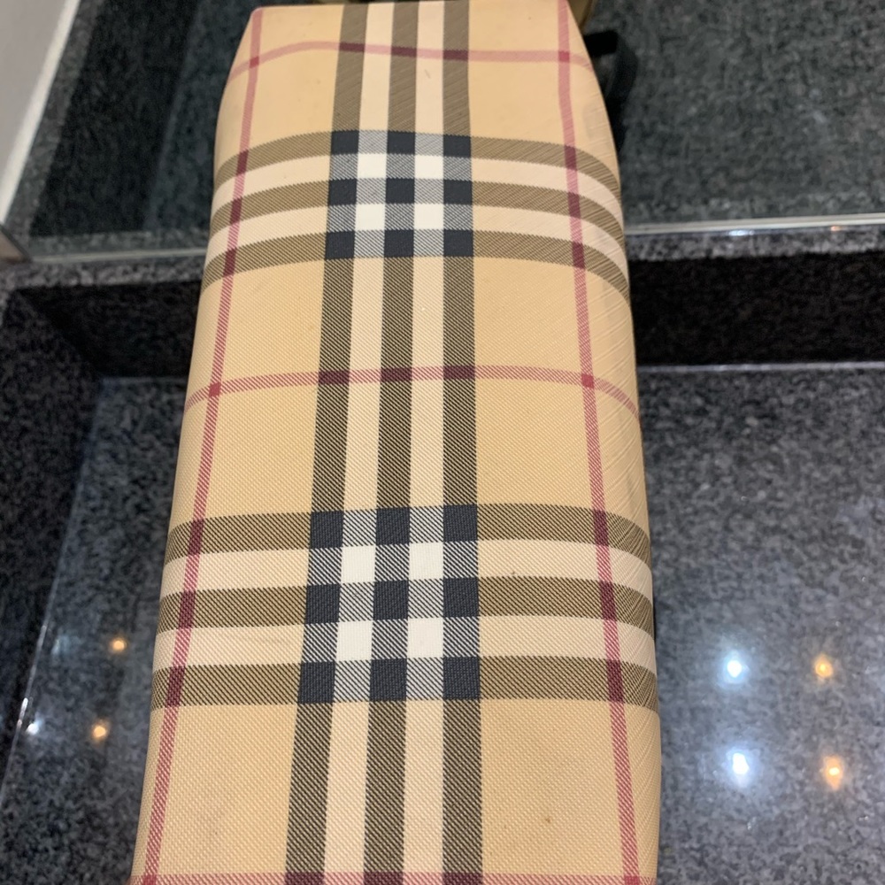 Burberry - Picture 3 of 10